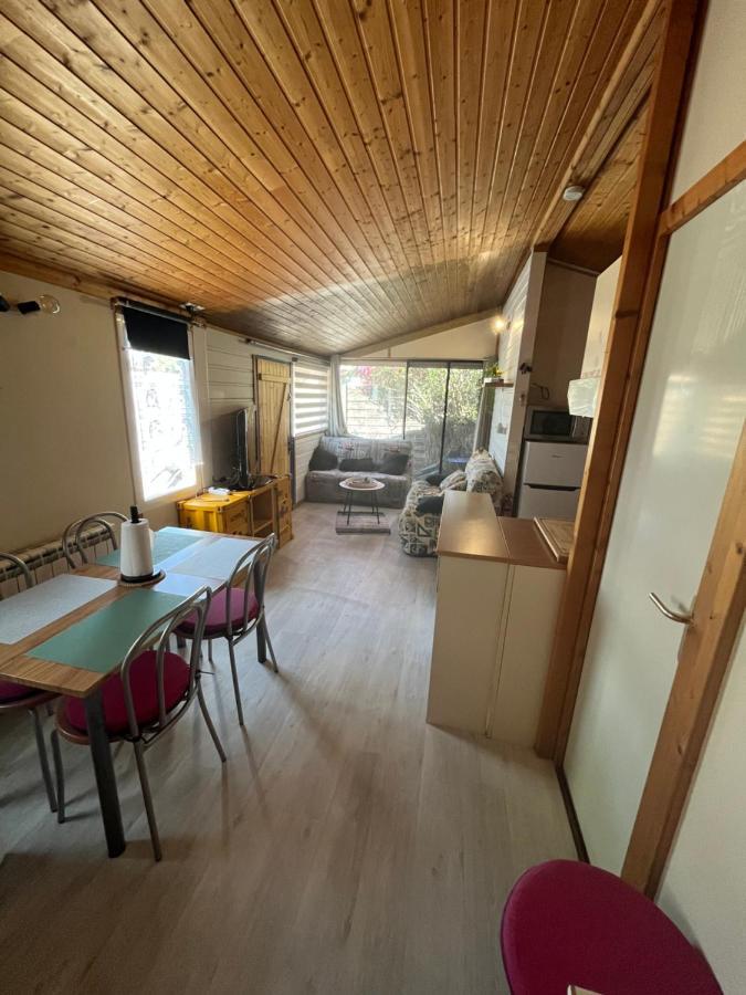 Chalet Agreable En Bord En De Mer. Le Port-des-Barques Exterior foto