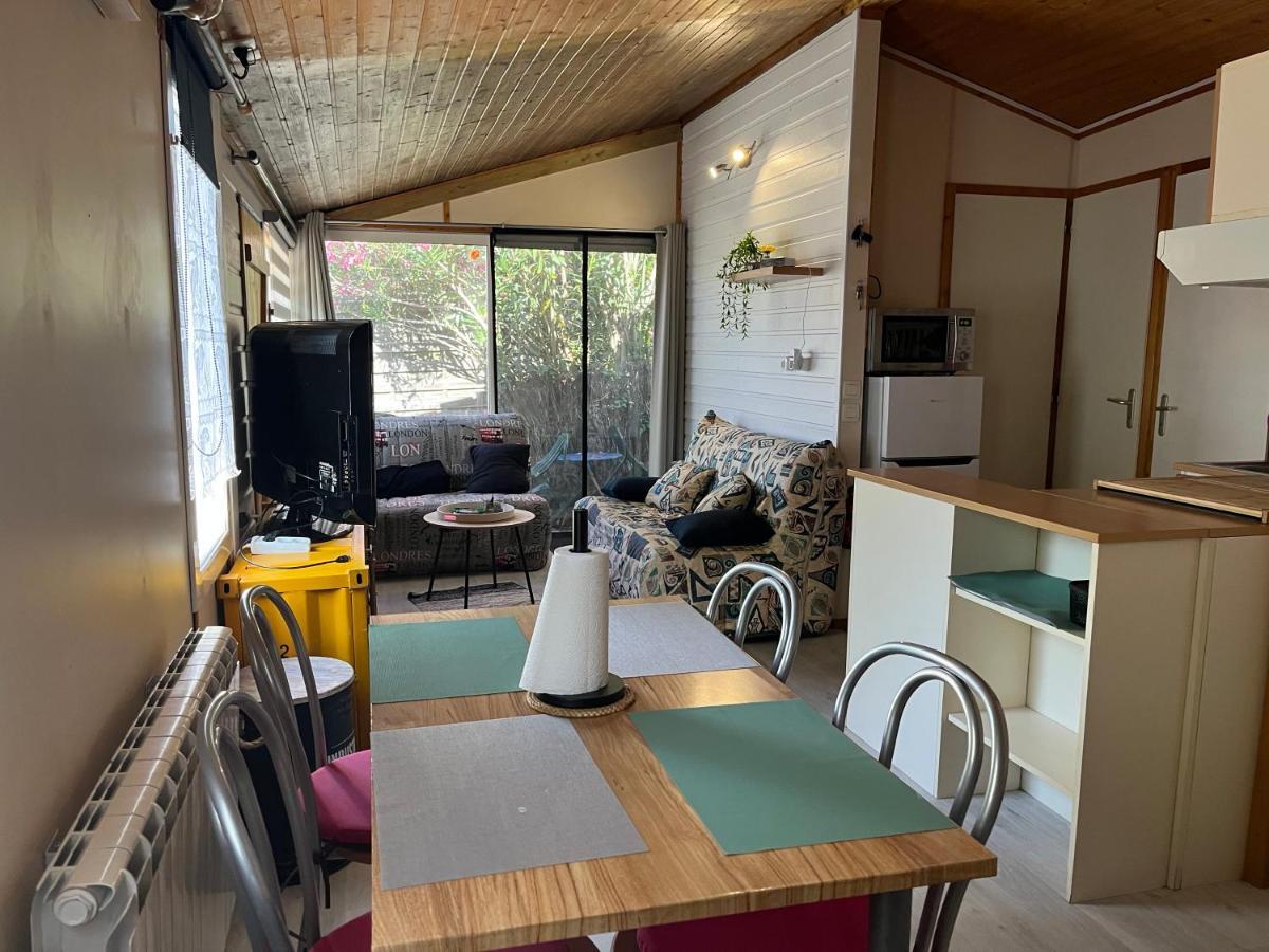 Chalet Agreable En Bord En De Mer. Le Port-des-Barques Exterior foto