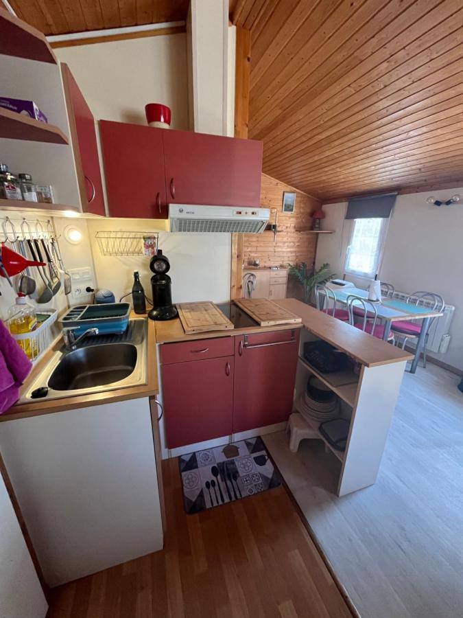 Chalet Agreable En Bord En De Mer. Le Port-des-Barques Exterior foto